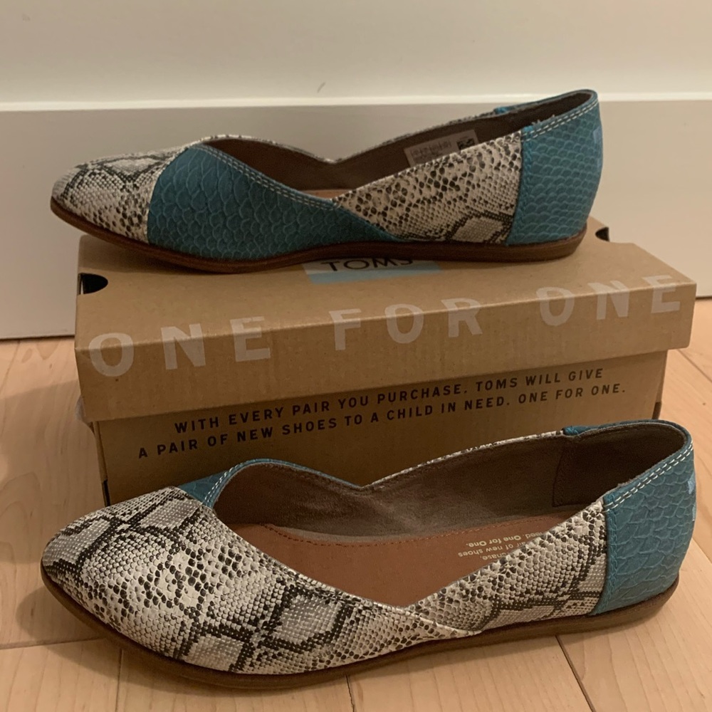 Toms like new Jutti flats
